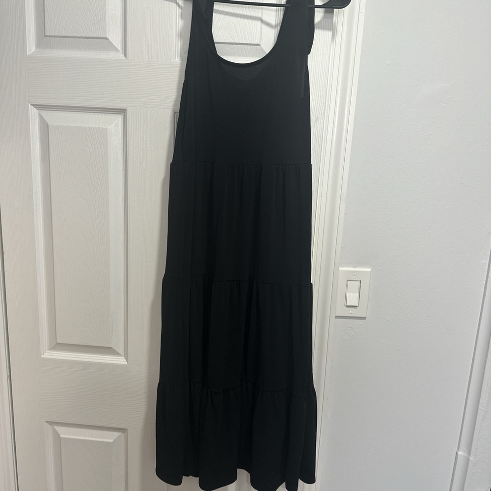 Green Envelope Black Maxi Dress